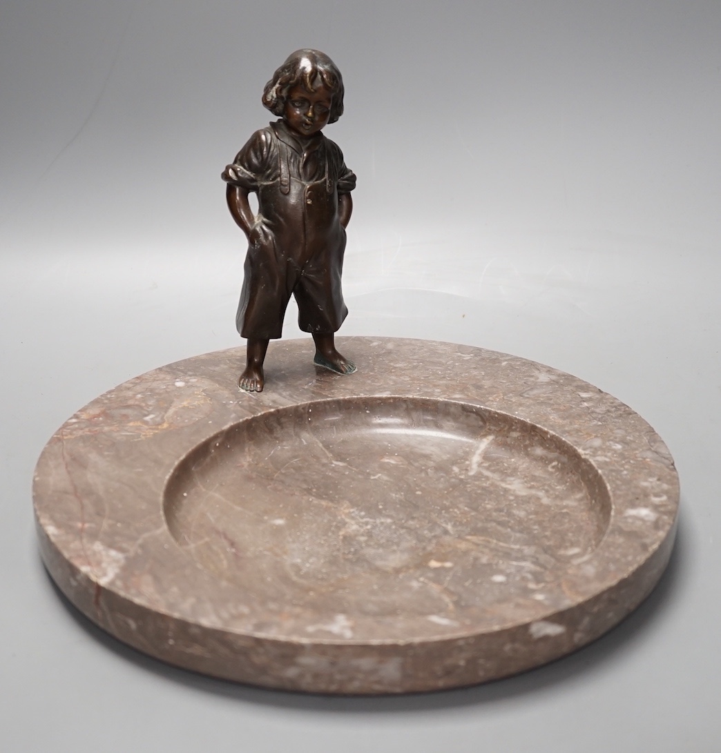 A 19th century bronze and marble figural dish, 29.5cm diameter